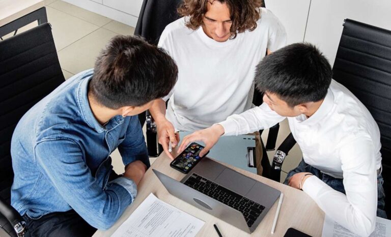 FRANK Legal & Tax Featured in Thailand Starter Kit (ExpatDen) guide